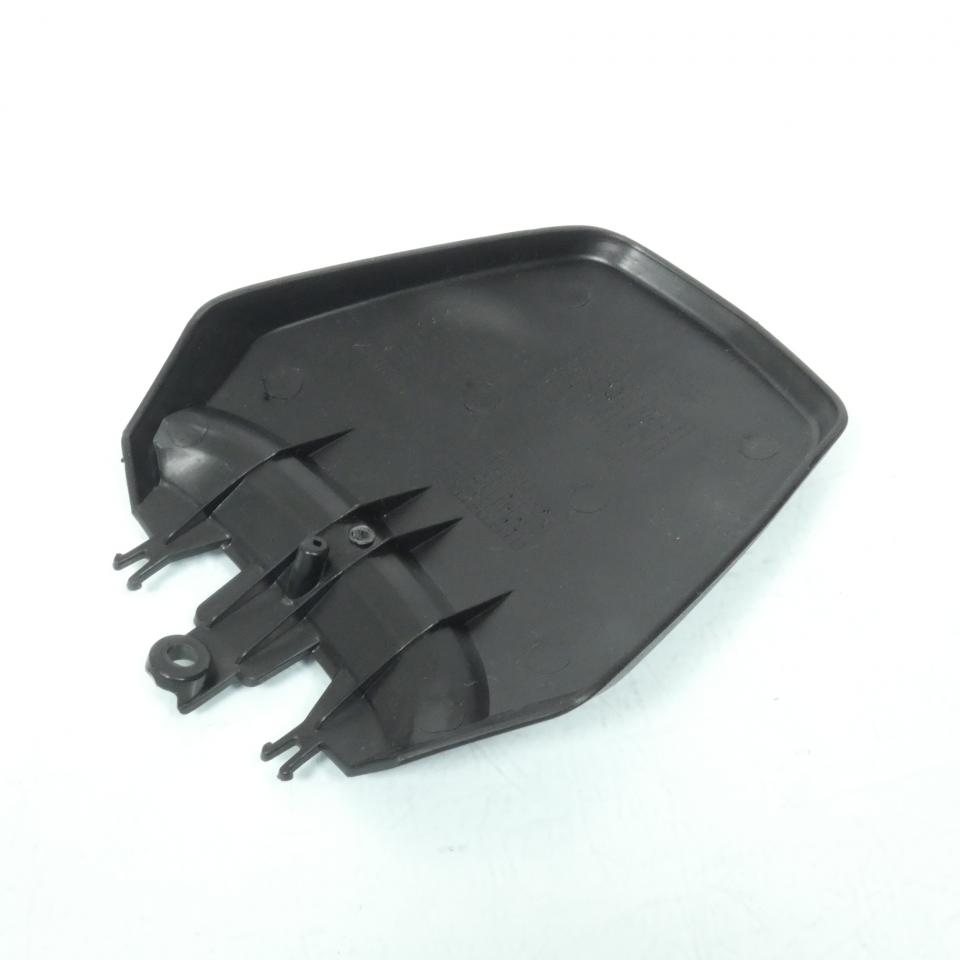 Bavette arrière origine pour scooter Peugeot 50 Kisbee 2T 2013 à 2020 779249 / 1177924900 Neuf en destockage