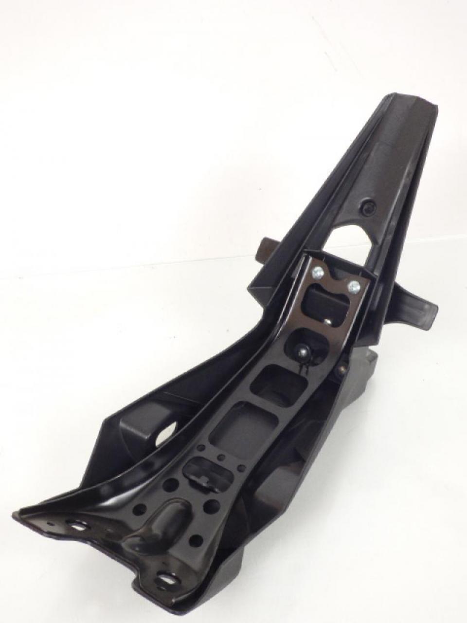 Bavette arrière origine pour moto Suzuki 750 GSR 2011-2015 63113-08J00 Occasion