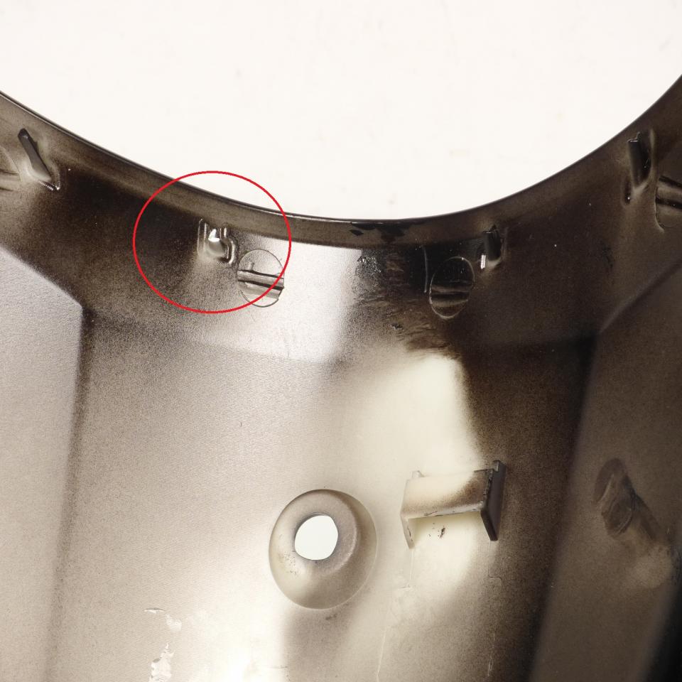 Tablier avant noir brillant pour scooter Chinois 50 YY50QT Neuf en destockage