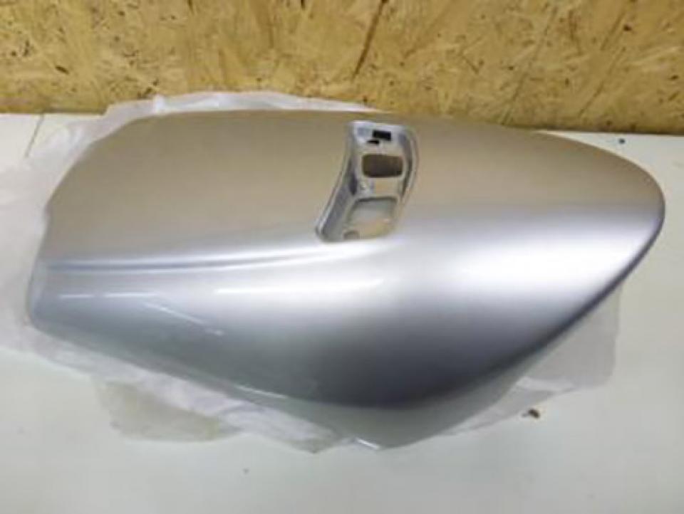 Tablier avant origine pour Scooter Aprilia 50 Amico 1996 à 1998 AP8238645 Neuf