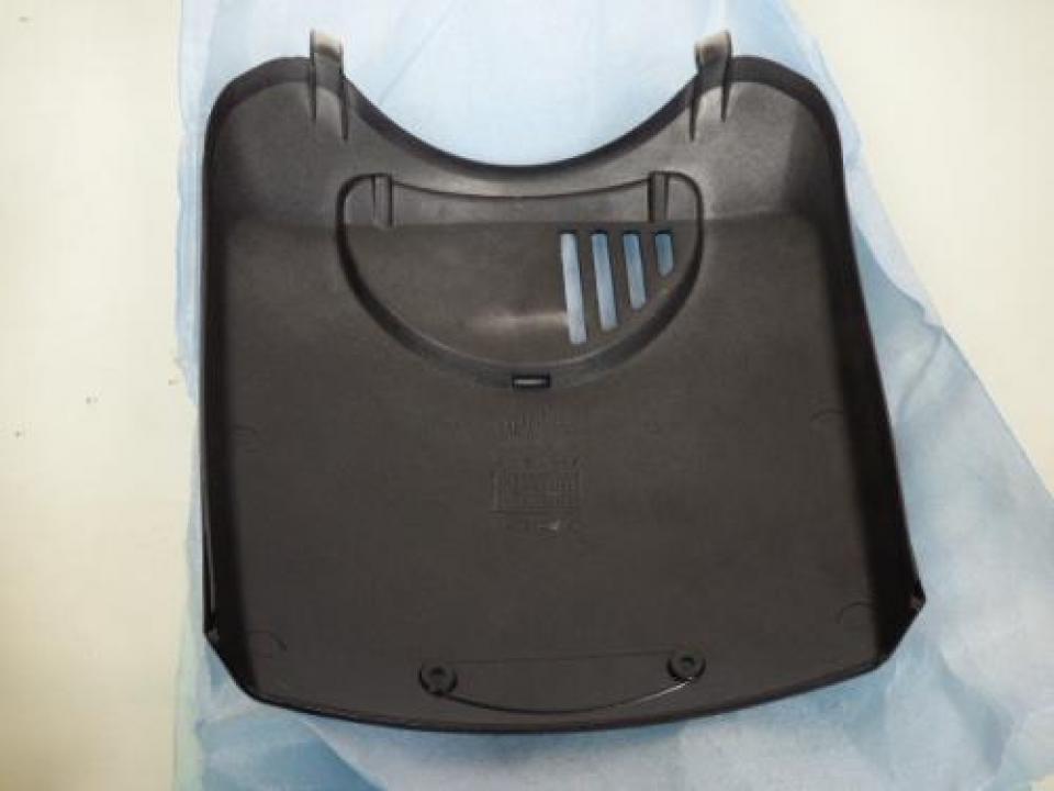 Tablier avant origine pour Scooter Aprilia 125 Scarabeo 1999 à 2004 AP8148766 Neuf