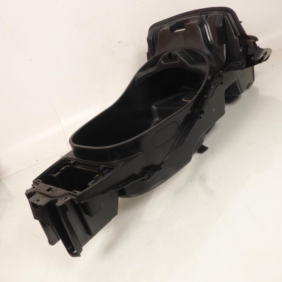 Coffre origine pour scooter Piaggio 125 X8 2004-2005 ZAPM36300 / 620270 Occasion