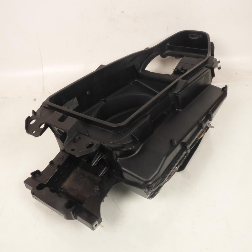 Coffre origine pour scooter Piaggio 125 X9 Evolution 2003 à 2007 ZAPM230000 Occasion