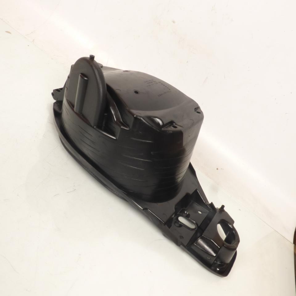 Coffre de selle origine pour scooter Suzuki 125 UE 2001 à 2003 92211-34F10 Occasion