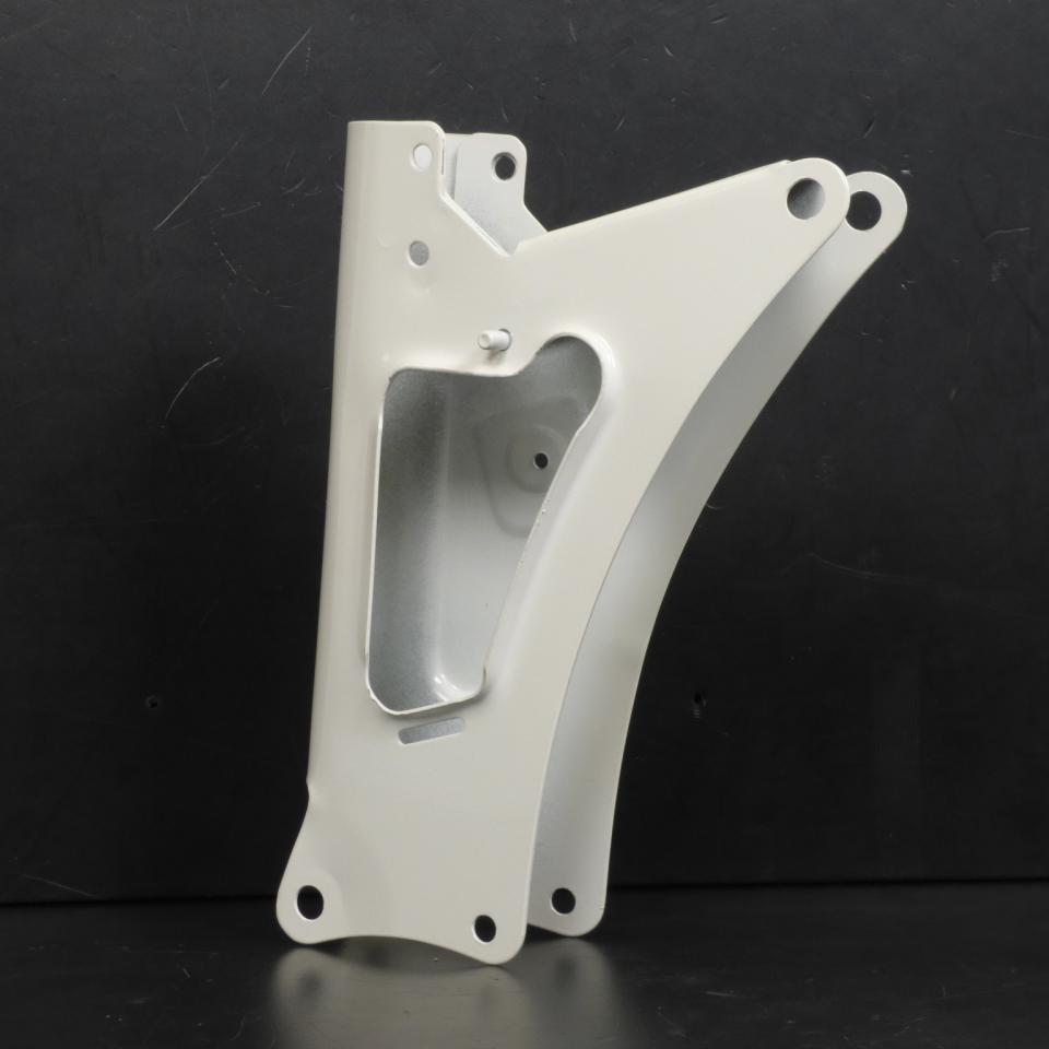 Coffre boite à outils blanche support de selle pour mobylette Peugeot 103 MVL