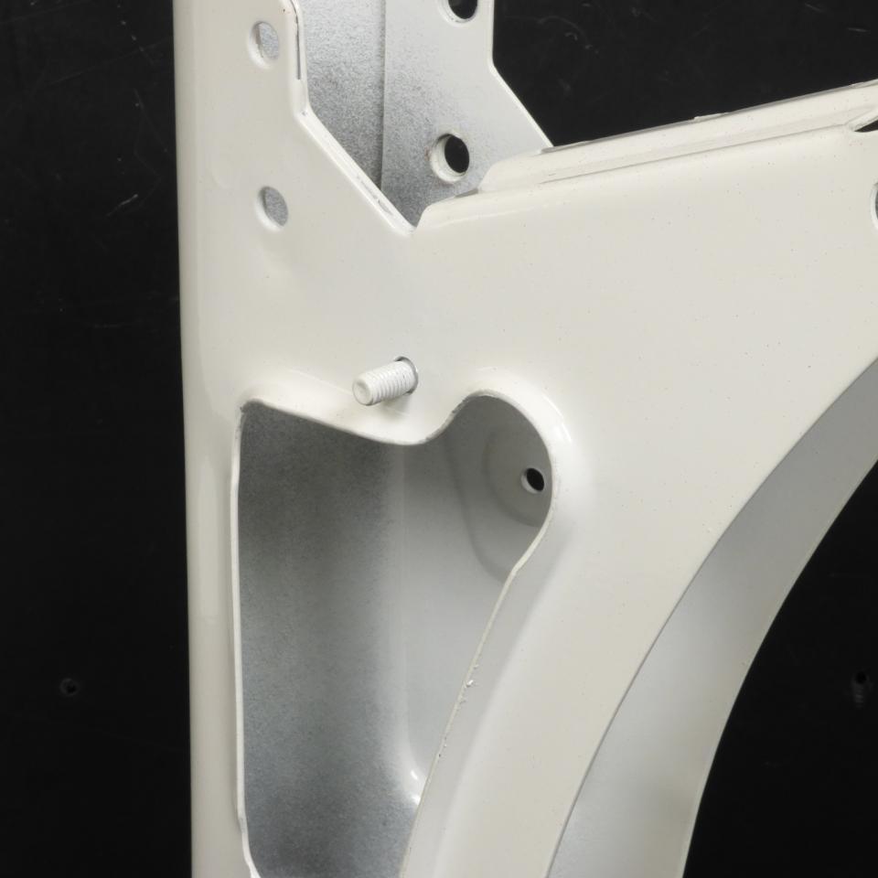 Coffre boite à outils blanche support de selle pour mobylette Peugeot 103 MVL