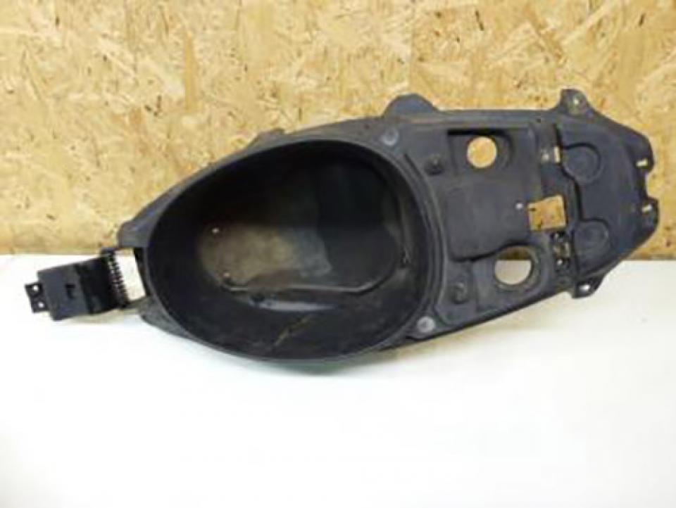 Coffre origine pour Scooter Aprilia 50 SR DIS101311 Occasion