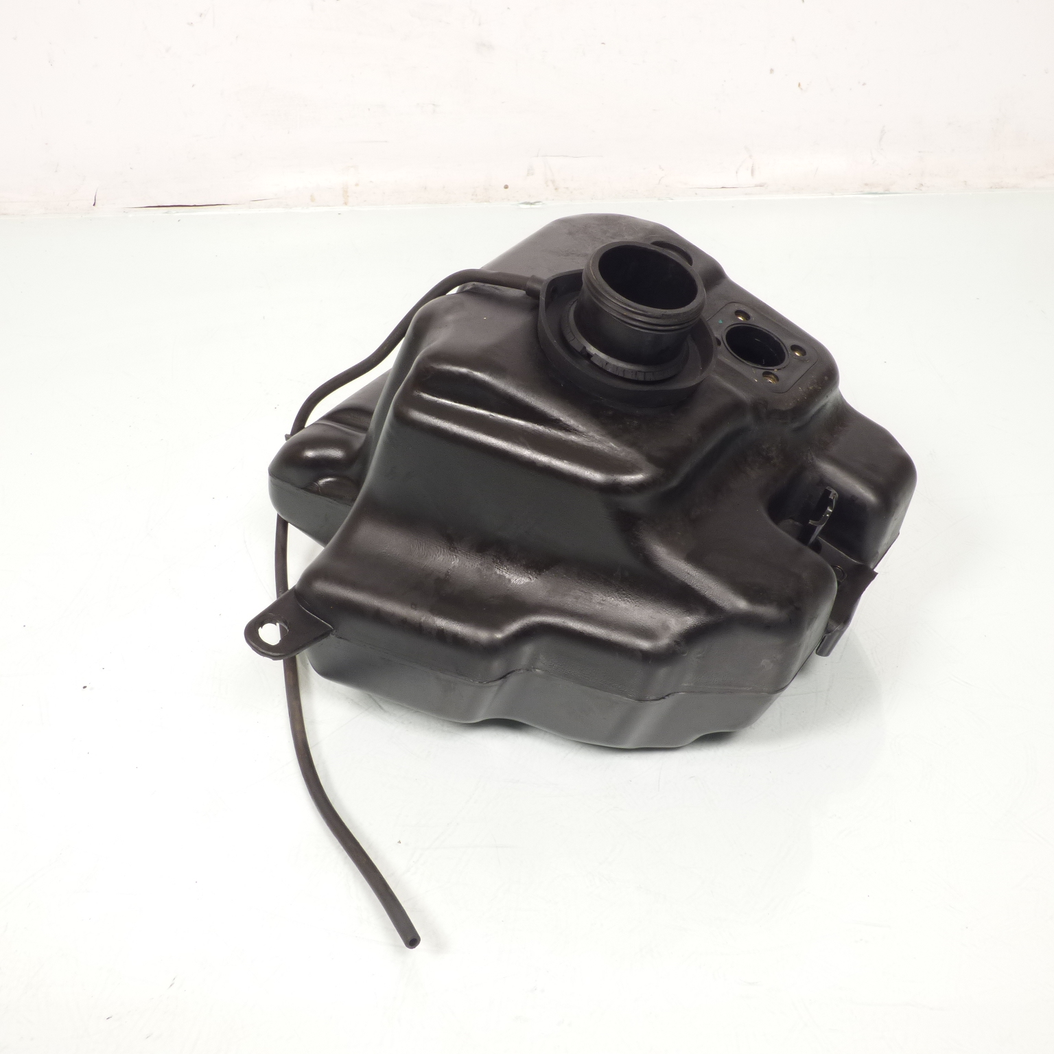 Réservoir a carburant origine pour scooter Peugeot 50 Kisbee 11-17 1177918500