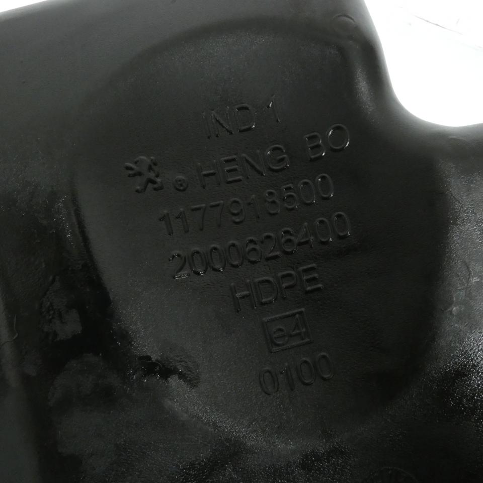 Réservoir à carburant origine pour Scooter Peugeot 50 Kisbee 2T 2013 à 2020 779185 Occasion