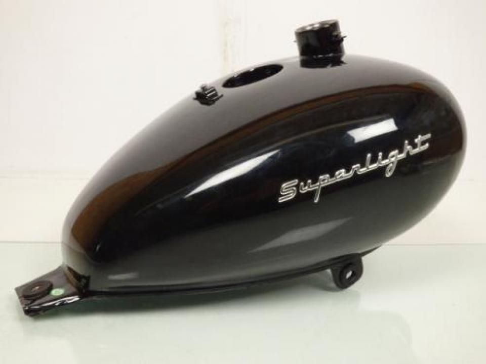 photo piece : Réservoir à carburant->Keeway Superlight