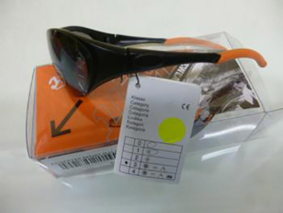 Lunette de soleil sport Chaft Dallas niveau 3 protection UV 100% pour motard