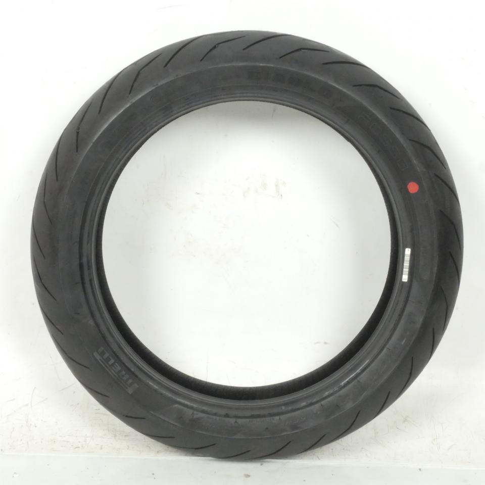 Pneu 120-70-15 Pirelli pour Scooter Yamaha 530 Xp T-Max Abs 2012 à 2016 AV Neuf