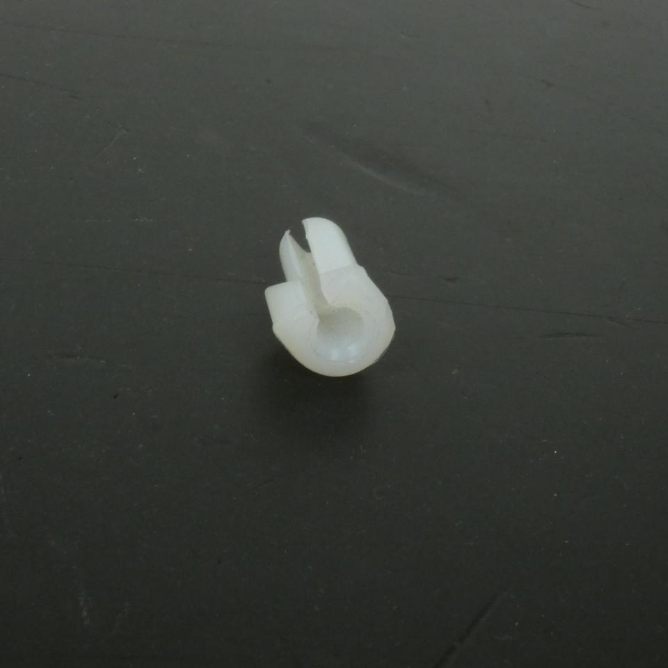 Butée arrêt de gaine pour scooter Piaggio 125 Vespa P E 1981 à 1997 184040684