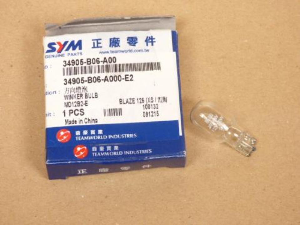 Ampoule origine pour Moto Sym 125 Xs K Après 2010 34905-B06-A00 T13 W2.1x9.5d 12V 10W Neuf
