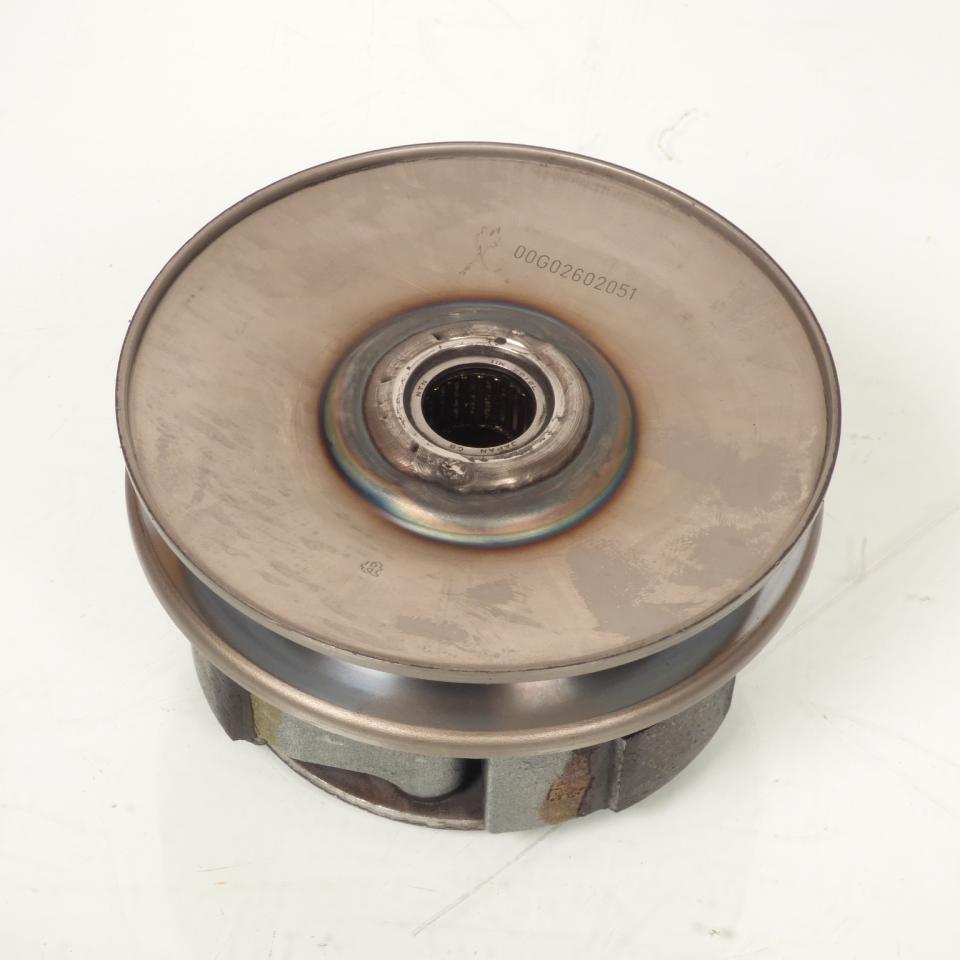 Embrayage pour scooter Derbi 50 Atlantis EMH050 00G02602051 00G03601891 Occasion