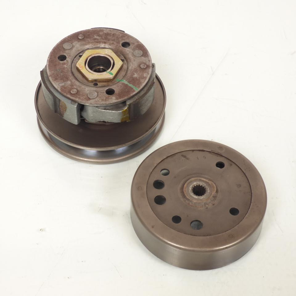 Embrayage pour scooter Derbi 50 Atlantis EMH050 00G02602051 00G03601891 Occasion