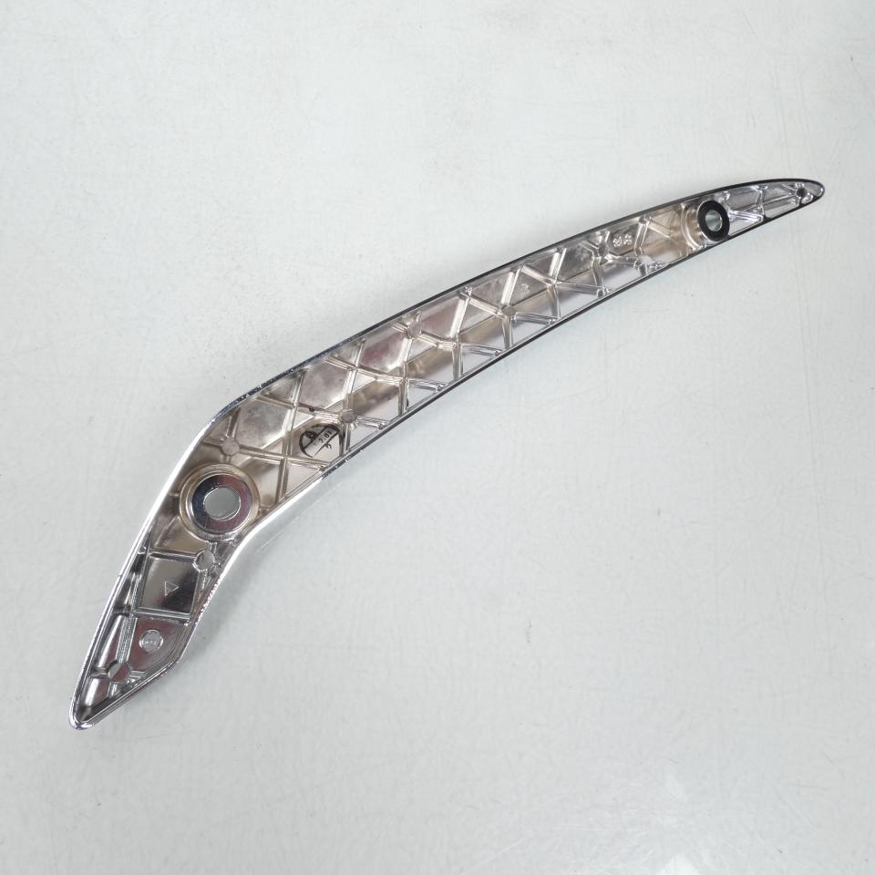 Enjoliveur droit chromé de garde boue arrière pour moto Yamaha 1300 Xvs 2007 à 2008 3D8-2164G-20-00 / ARD Neuf