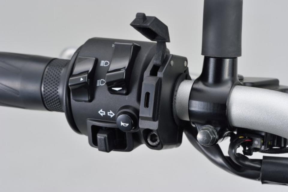 Accessoire DAYTONA pour Auto Neuf