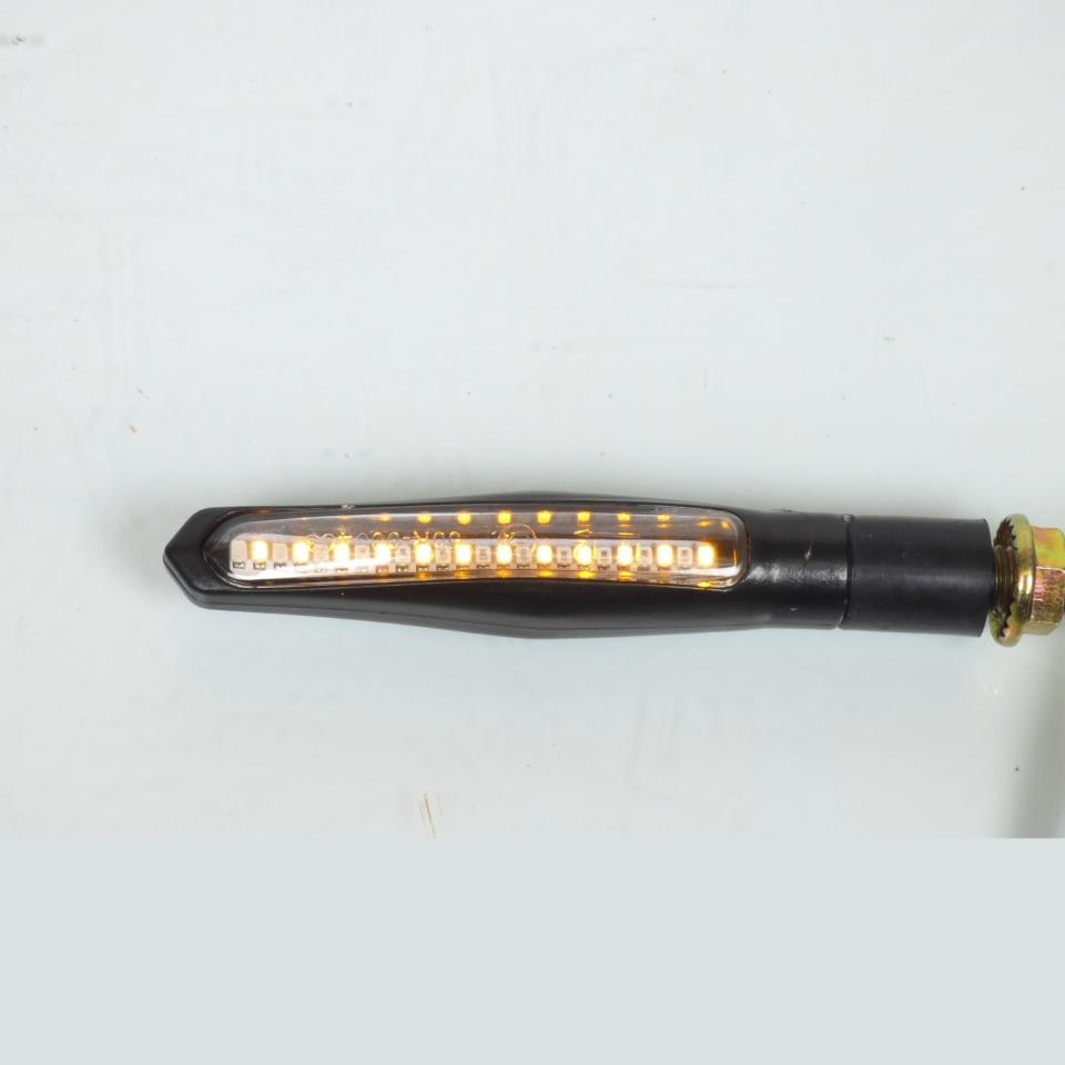 Clignotant arrière séquentiel + feu stop à LED OPM Texas pour moto bobber café racer