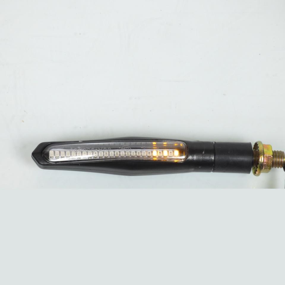 Clignotant arrière séquentiel + feu stop à LED OPM Texas pour moto bobber café racer