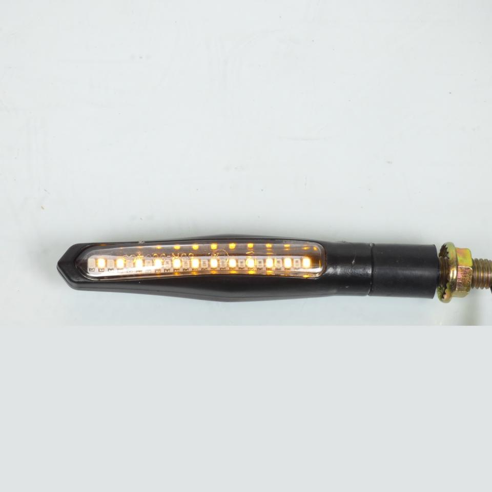 Clignotant arrière séquentiel + feu stop à LED OPM Texas pour moto bobber café racer
