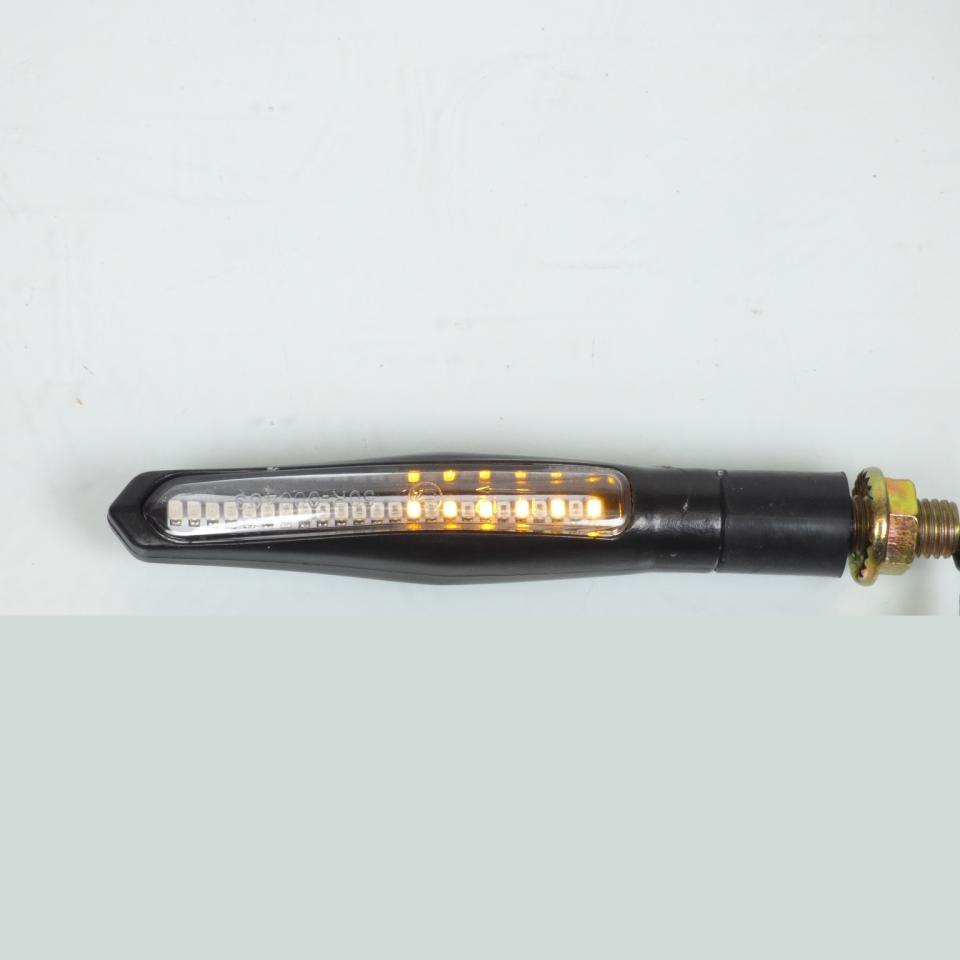 Clignotant arrière séquentiel + feu stop à LED OPM Texas pour moto bobber café racer