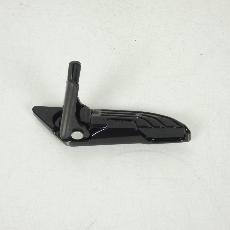 Cale pied passager droit pour scooter Aprilia 125 SR 2020 1B001787400NT Neuf