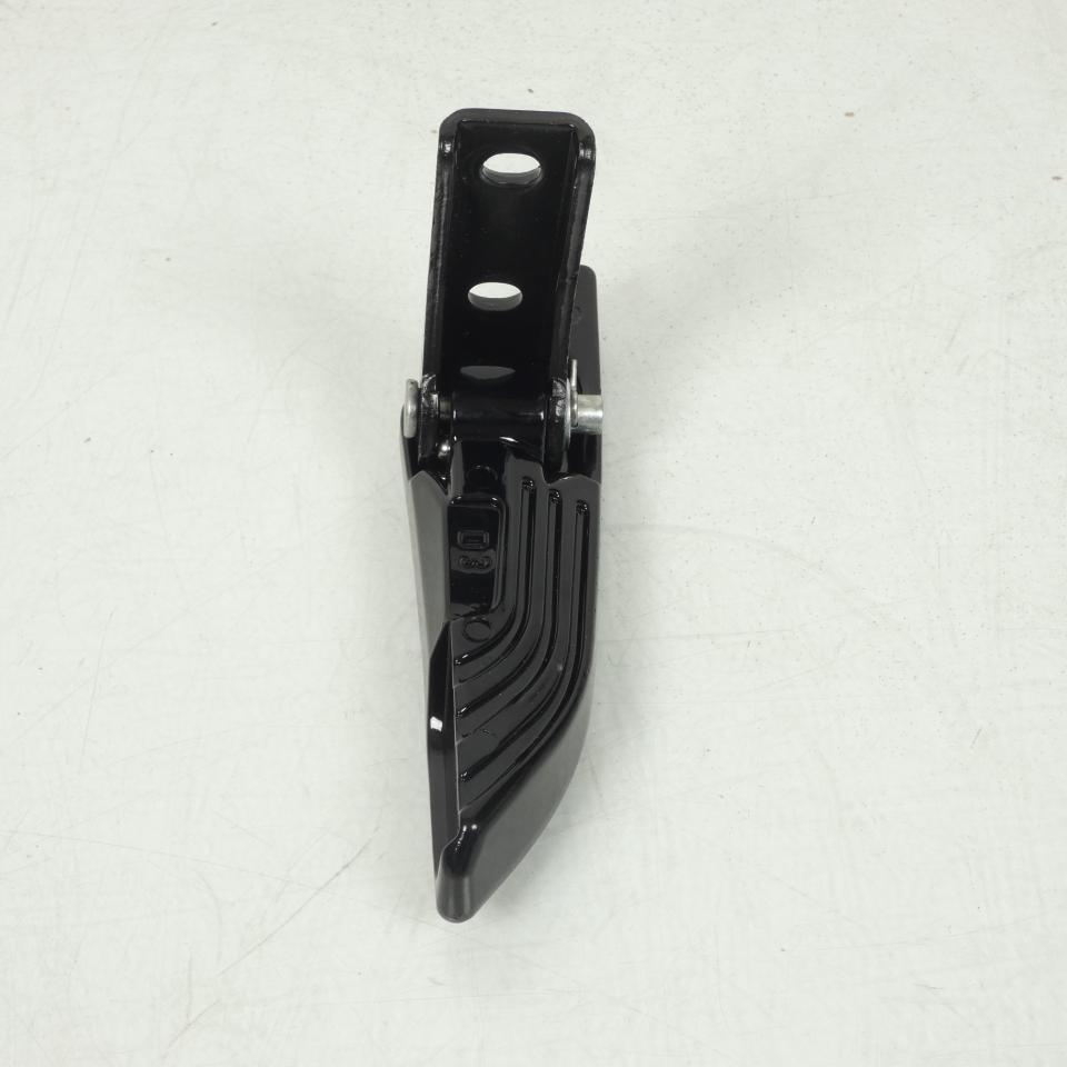 Cale pied passager droit pour scooter Piaggio 50 Typhoon 2018-2020 1B001787400NT