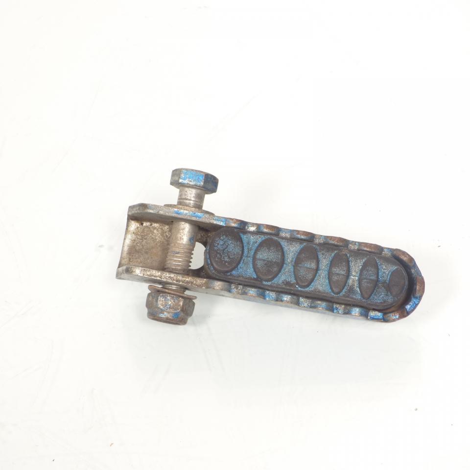 Cale pied pilote droit origine pour moto Derbi 50 fixation 23mm Ø8mm Occasion