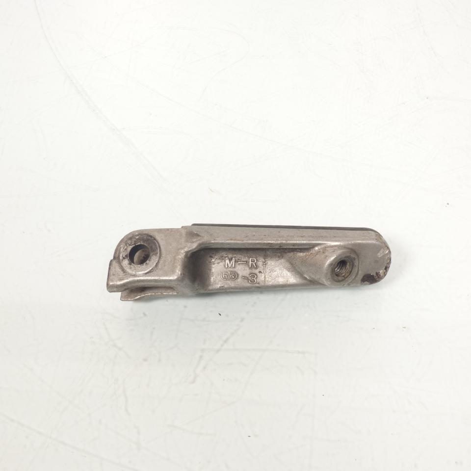 Cale pied pilote droit origine pour moto fixation 22mm Ø8mm Occasion