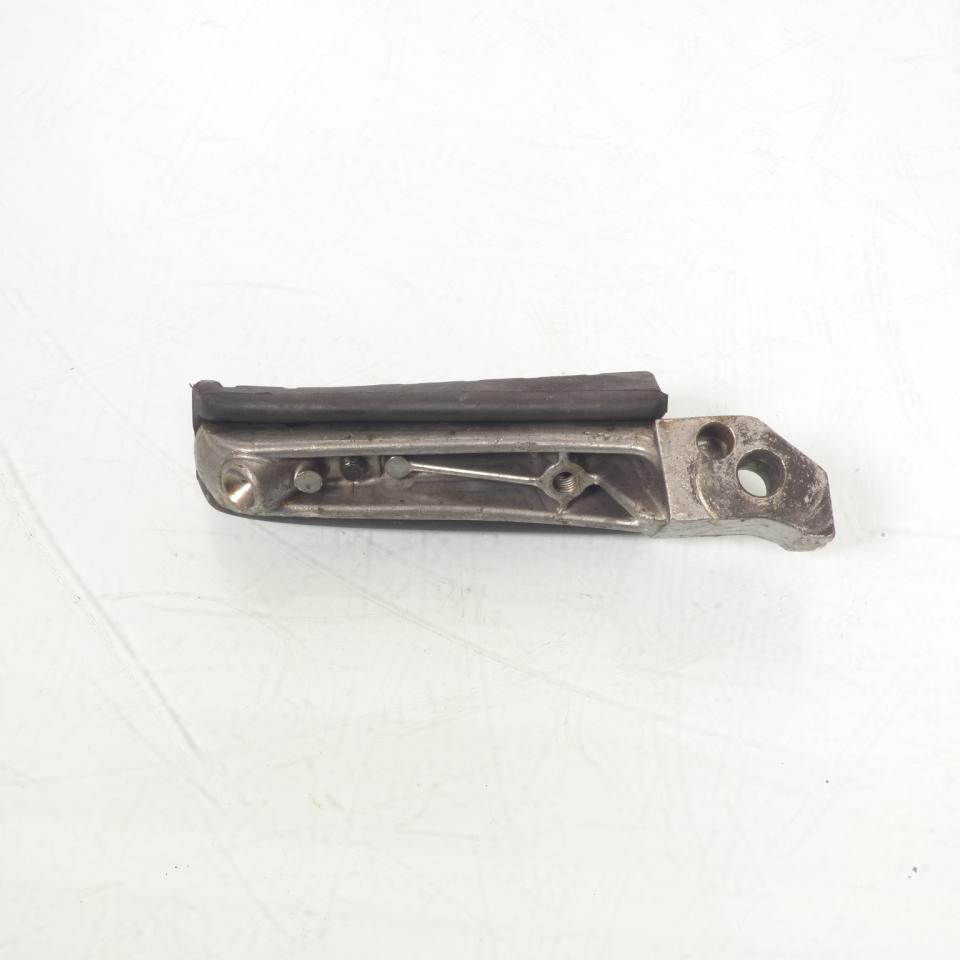 Cale pied passager gauche origine pour moto fixation 20mm Ø8mm Occasion