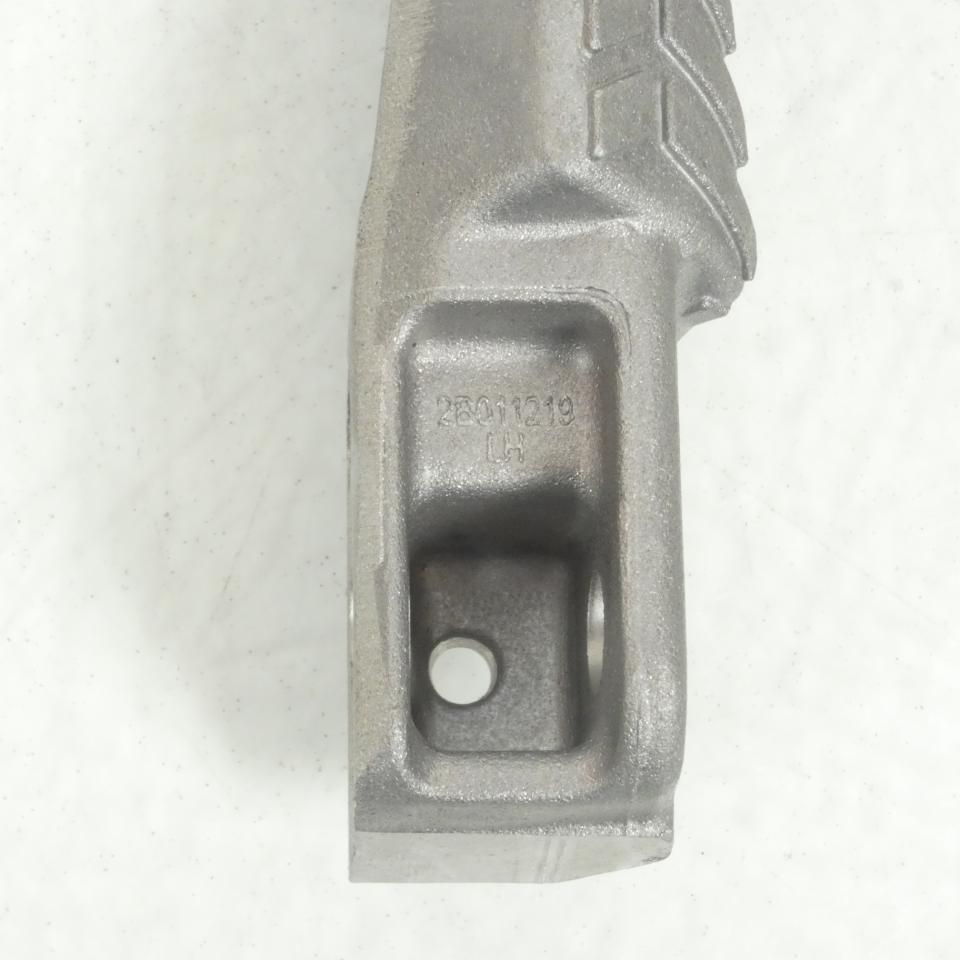 Cale pied passager gauche pour moto Aprilia RS 457 2024 2B011219 Neuf