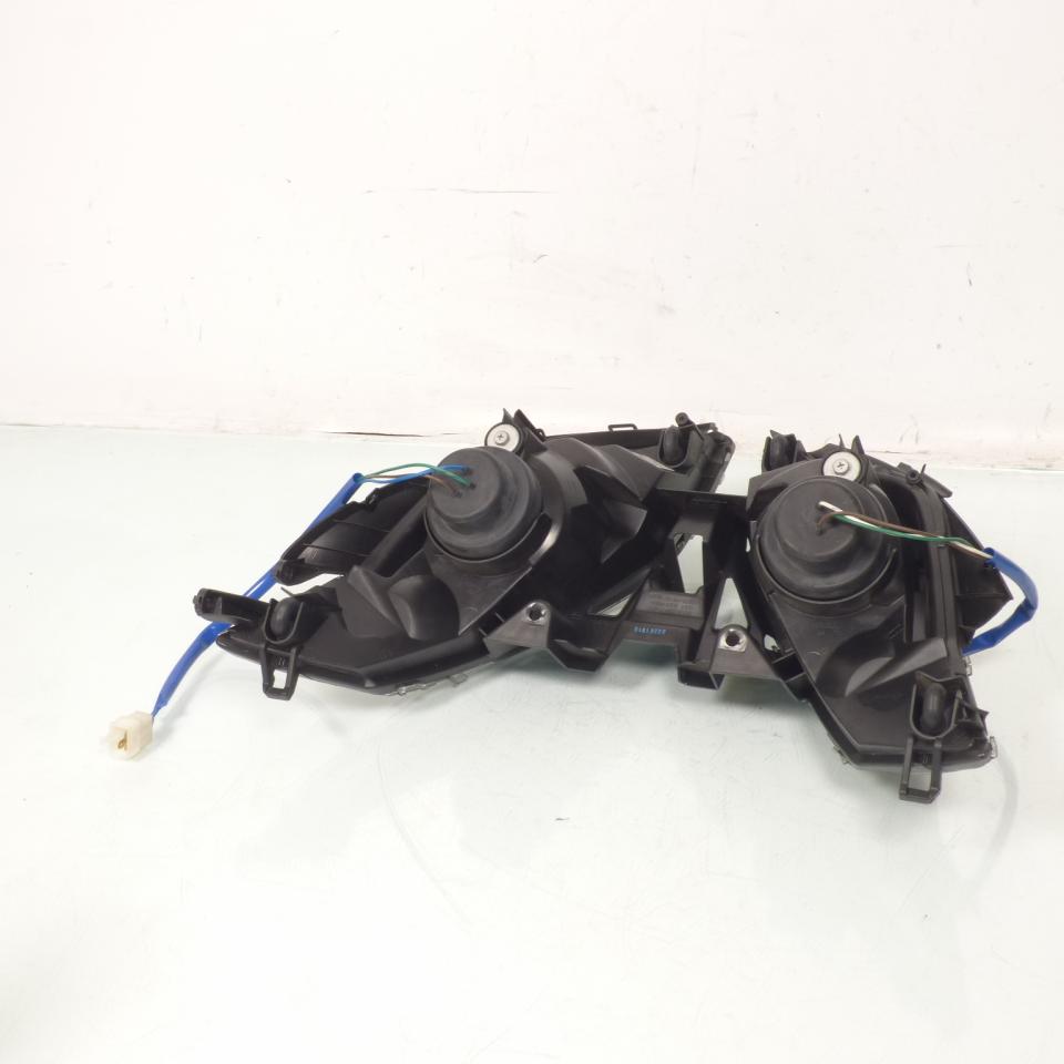 Optique avant origine pour scooter Kymco 125 Downtown 2021 33100-ACD5-E100