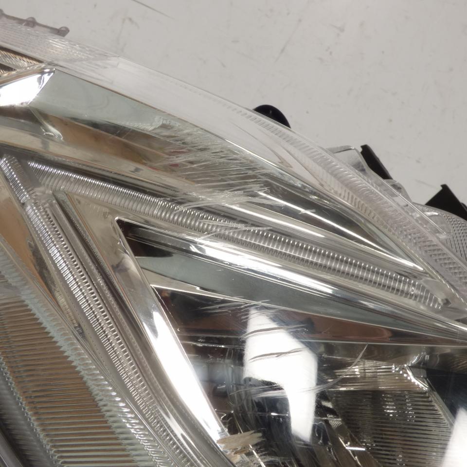 Optique avant origine pour scooter Honda 125 PCX 2017 à 2018 33700-K35-V01