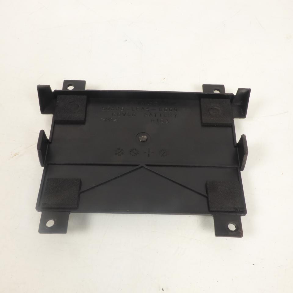 Trappe origine pour scooter Kymco 125 Dink Street I 2011-2016 RFBV21000A11 / 50326-LEA5-E000 Occasion