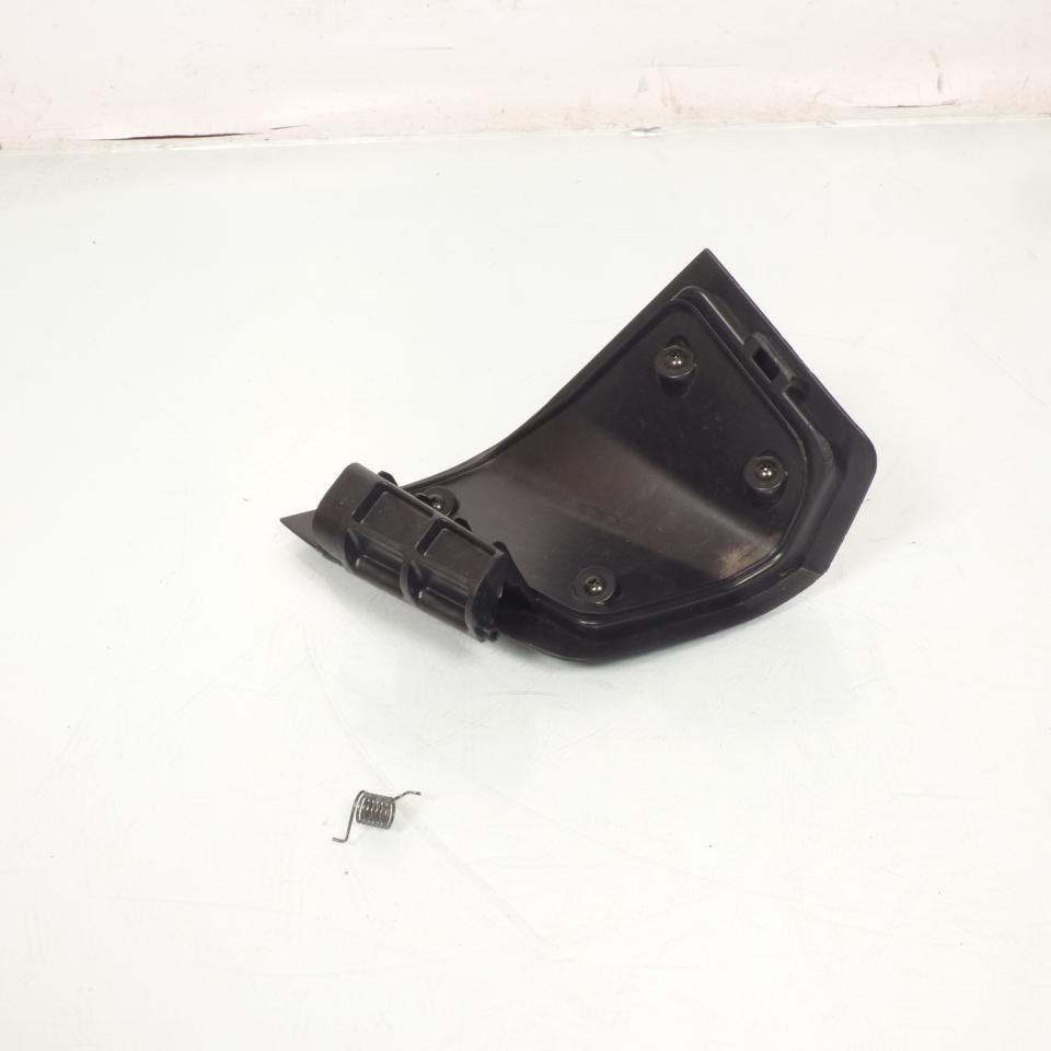 Trappe vide poche gauche origine pour scooter Kymco 125 Downtown 2021 Occasion