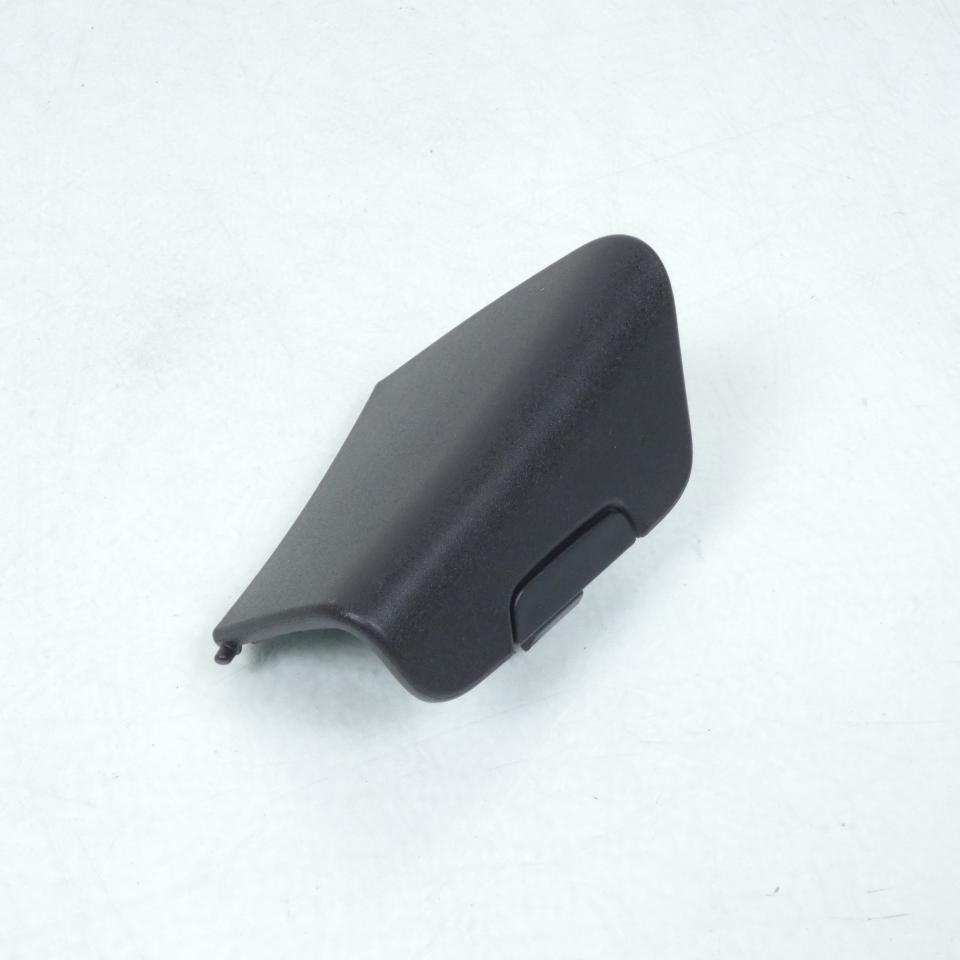 Trappe de prise 12V origine pour scooter Peugeot 400 Metropolis 784285 / 1178428500 Neuf