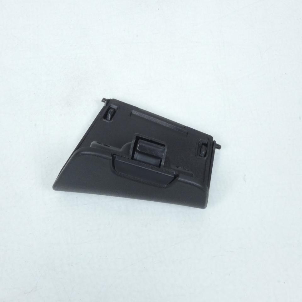 Trappe de prise 12V origine pour scooter Peugeot 400 Metropolis 784285 / 1178428500 Neuf