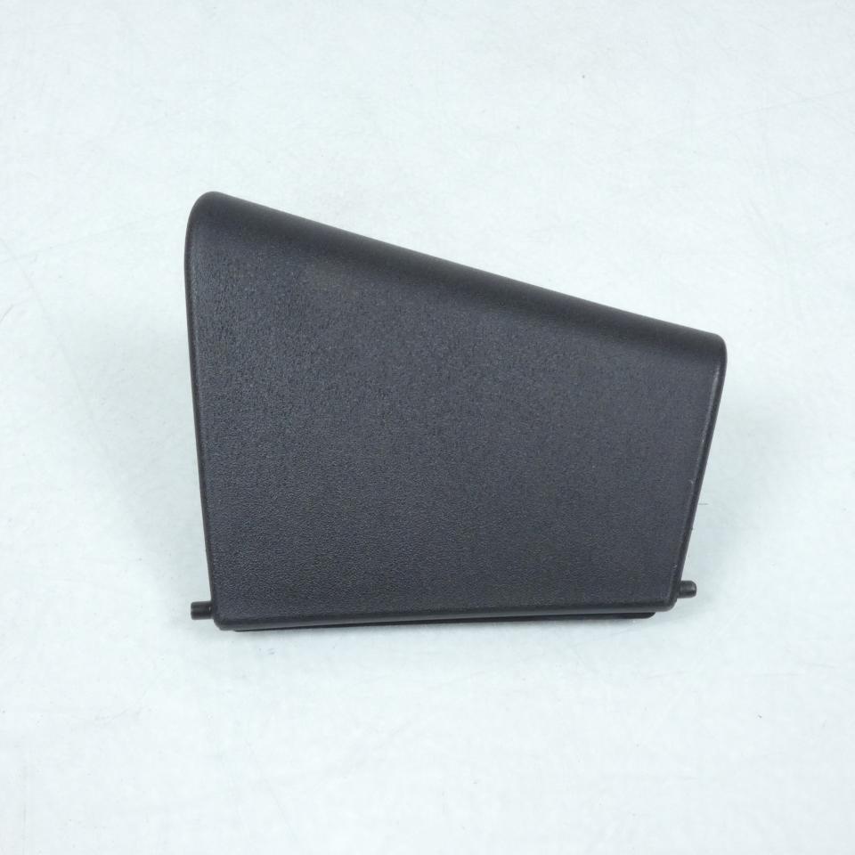 Trappe de prise 12V origine pour scooter Peugeot 400 Metropolis 784285 / 1178428500 Neuf