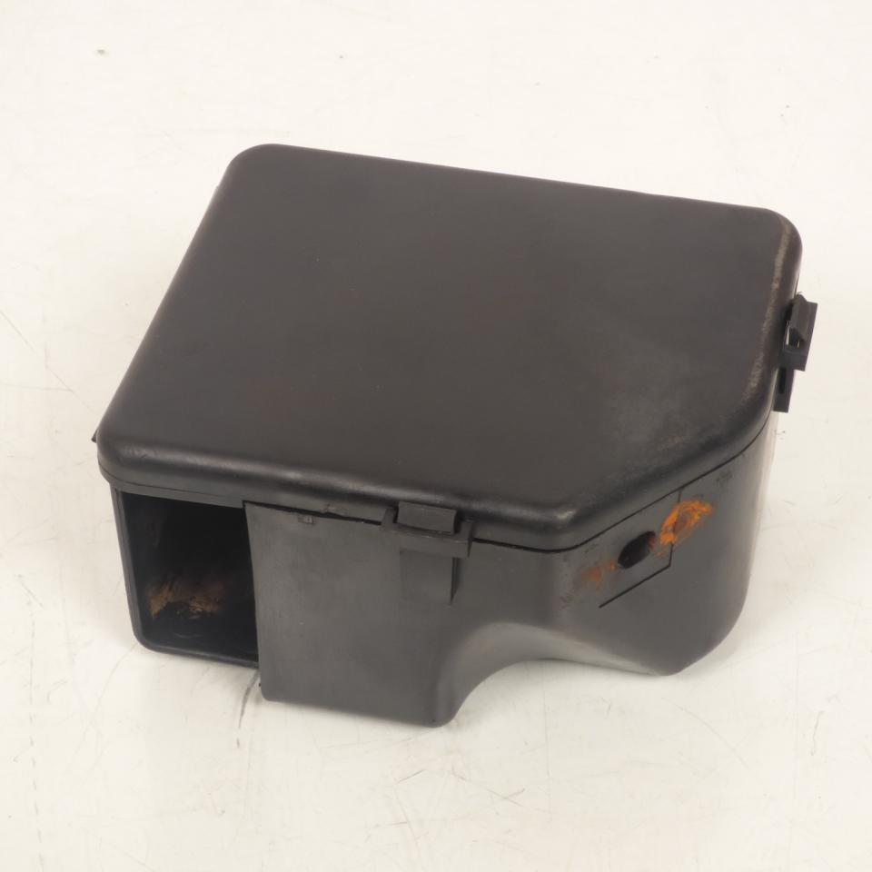 Plastique divers pour Yamaha FZS Fazer
