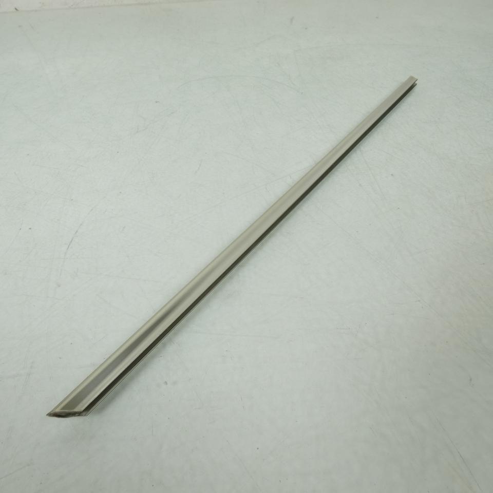 Baguette centrale réservoir origine pour mobylette Peugeot 50 103 051383