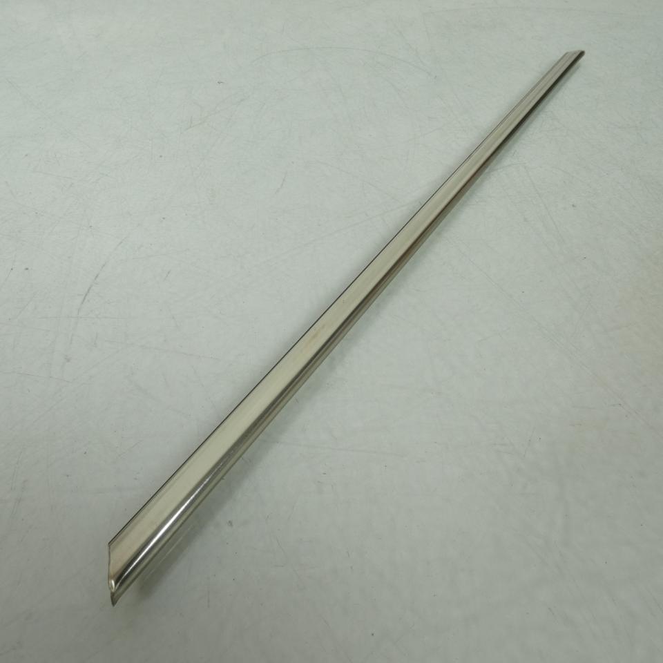 Baguette centrale réservoir origine pour mobylette Peugeot 50 103 051383