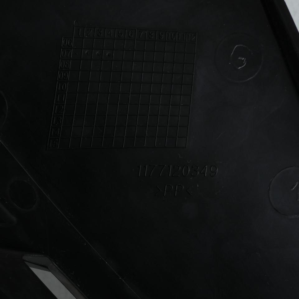 Carénage inférieur arrière G pour scooter Peugeot 50 Ludix 771203N 1177120349