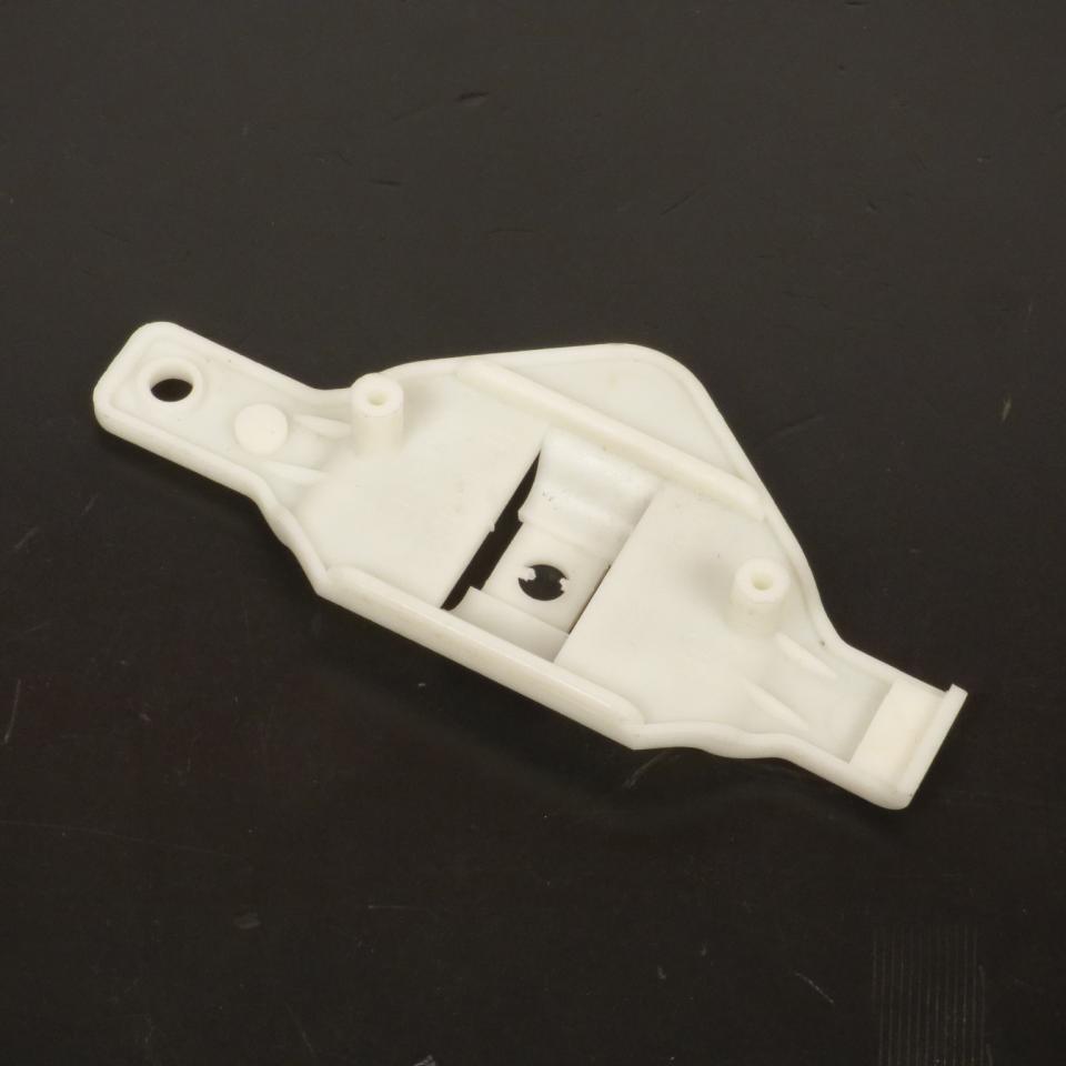 Plastique divers origine pour Scooter Peugeot 150 Elystar 1173844600 / Plaque batterie Neuf