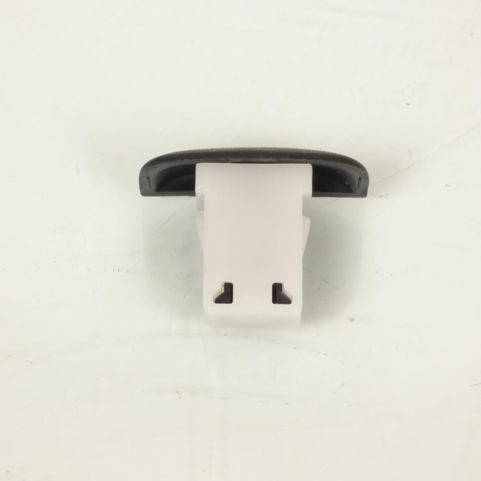 Bouton poussoir trappe à essence pour scooter Honda 300 SH 2007 64340-GET-003ZA