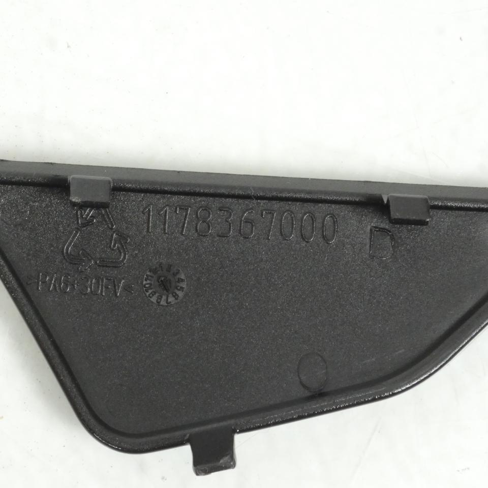 Cache poignée passager D pour scooter Peugeot 400 Metropolis 783670NK 11783670NK