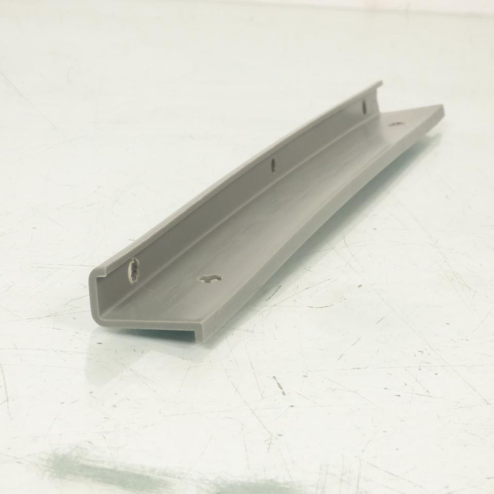 Profilé plastique de vitre de portière pour auto Piaggio 50 APE 1980 187304