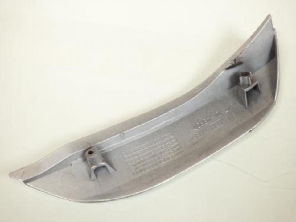 Plastique divers origine pour scooter Suzuki 125 Burgman 2002-2006 47121-49F00 Occasion