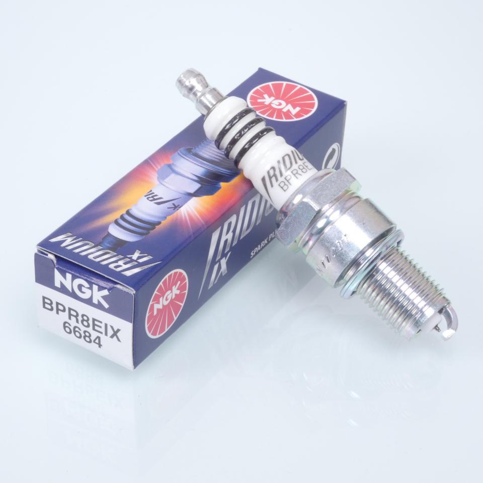 Bougie d'allumage NGK pour Moto Yamaha 1000 MT-10 Après 2016 BPR8EIX / 6684 Neuf