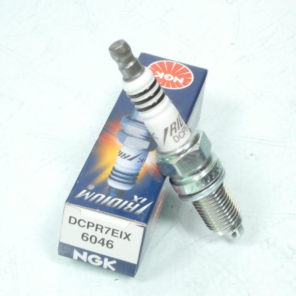 Bougie d'allumage NGK pour Moto BMW 1200 K Gt 2003 à 2005 DCPR7EIX / 6046 Neuf